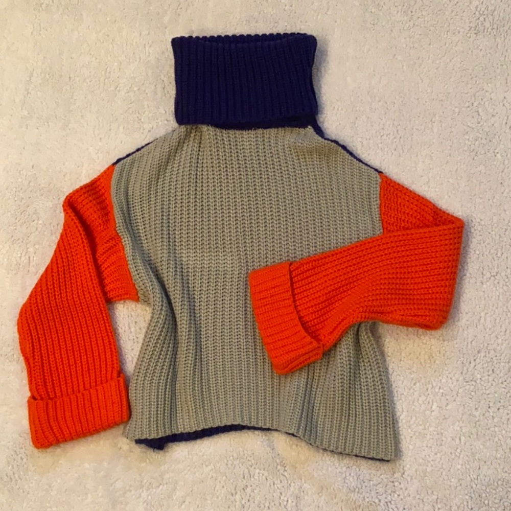 Sweater - Picture 2 of 2